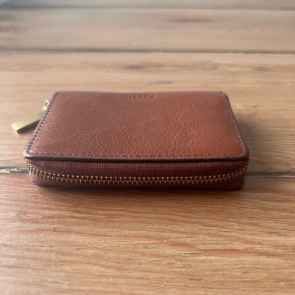 Fossil Brown Mini Leather Wallet - Picture 7 of 8